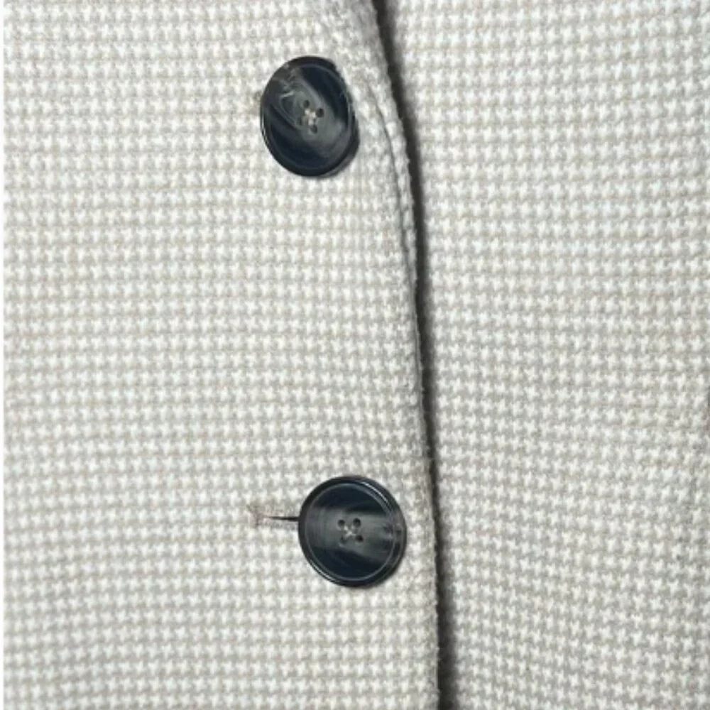 RW&Co Fitted Long Print Coat with Tailored Collar and Pockets - Size XL in Cream - Picture 4 of 9